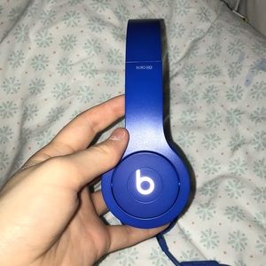 Blue Beats by dr.dre with case